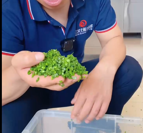 大环境下切菜机没有捡漏，只有深不见底的“坑”