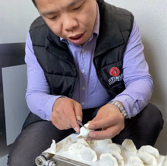 饺子机怎么才能做出薄皮大馅饺子？