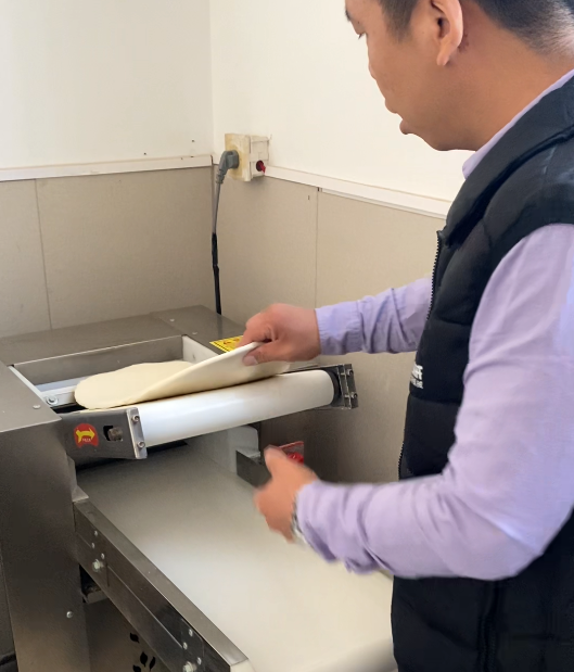 开家馒头坊需要什么样的馒头机？馒头怎么做才好吃？