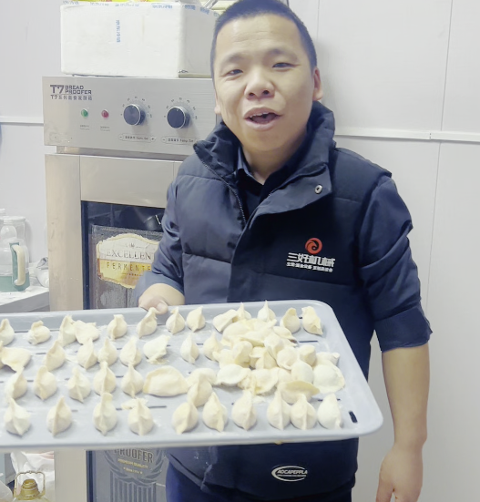 怎么用饺子机做饺子