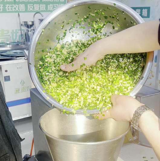 饺子机怎么包素馅饺子