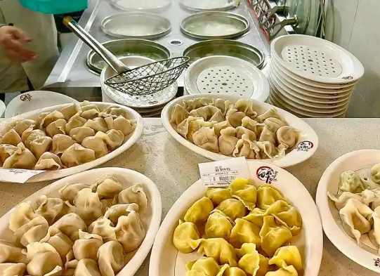 开饺子馆效率翻倍，全靠这台智能饺子机